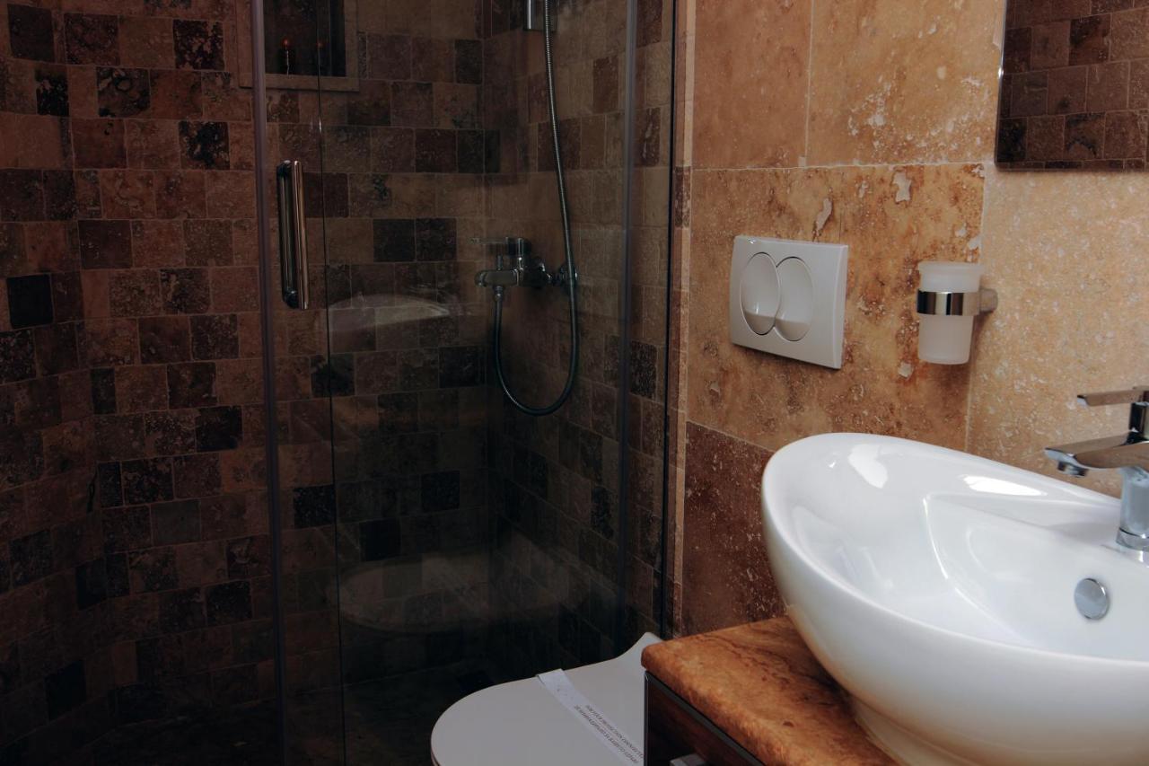 Apartments Vila Monegro บาร์ ภายนอก รูปภาพ