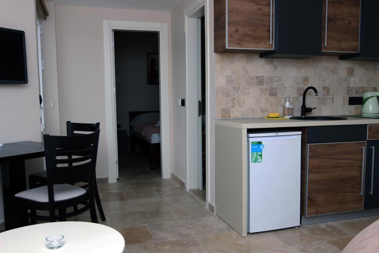 Apartments Vila Monegro บาร์ ภายนอก รูปภาพ